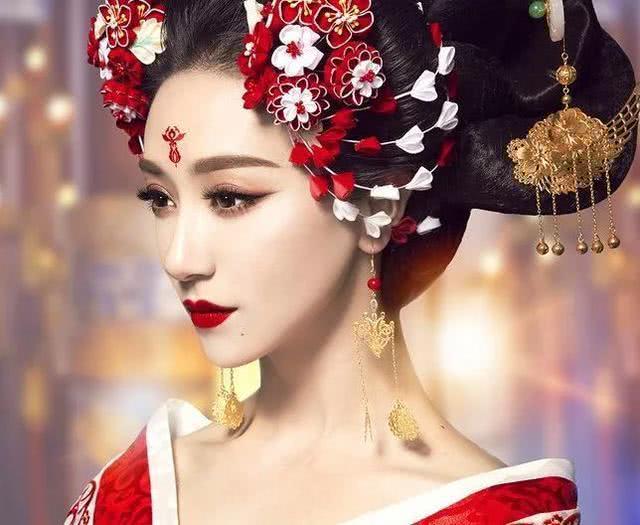 34年前山東一女子決意“稱(chēng)帝”，招童男建后宮，被聯(lián)防隊(duì)掃滅