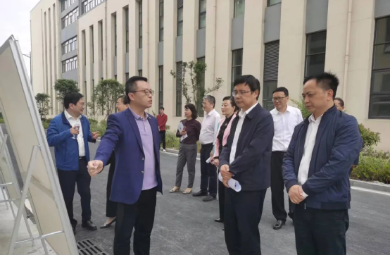 安徽省衛(wèi)健委副主任吳振宇率隊來旌德調(diào)研生命健康產(chǎn)業(yè)工作   考察海昭生物科技有限公司