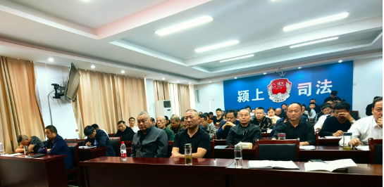  全國先進(jìn)工作者楊傳武