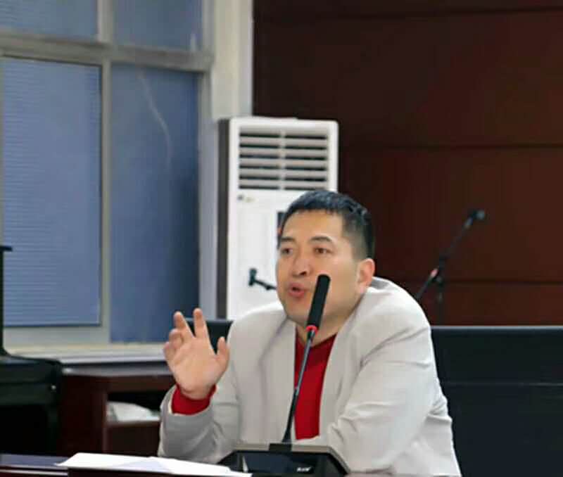 于仲達到阜陽科技工程學校做了“讀《論語》，做仁禮合一的君子”的專題講座