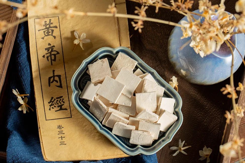 中醫(yī)教您：秋季養(yǎng)生，防燥潤(rùn)肺養(yǎng)陰是關(guān)鍵
