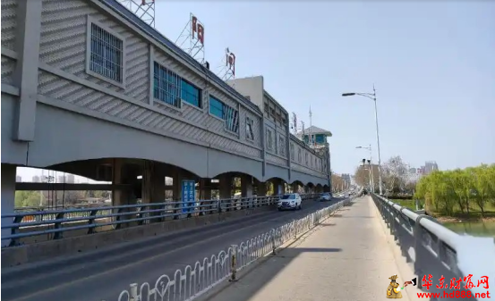 付德欽：納 涼